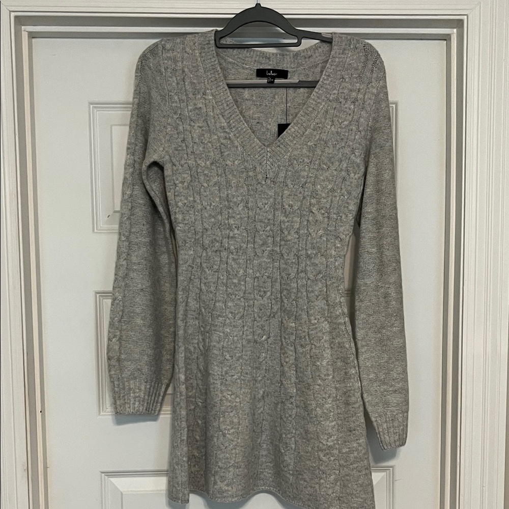 Lulus NWT Gray Long Sleeve Knit Dress size M